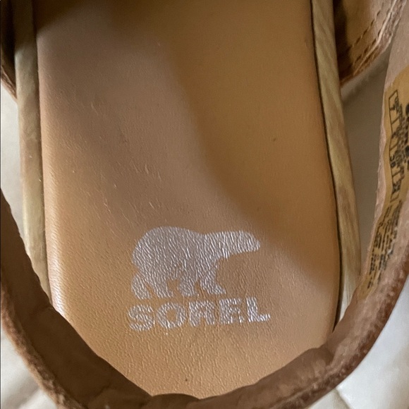 Sorel Women's Brown Mules with Gold Accents size 7. - Picture 5 of 7